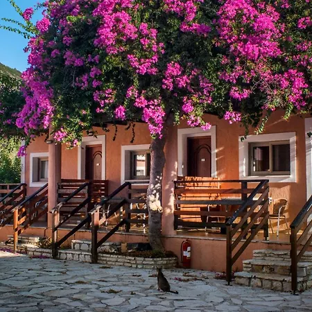 Efrosini Village Кателиос