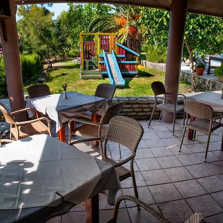 Отель Efrosini Village 3*