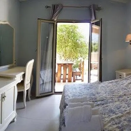 Efrosini Village 3* Кателиос
