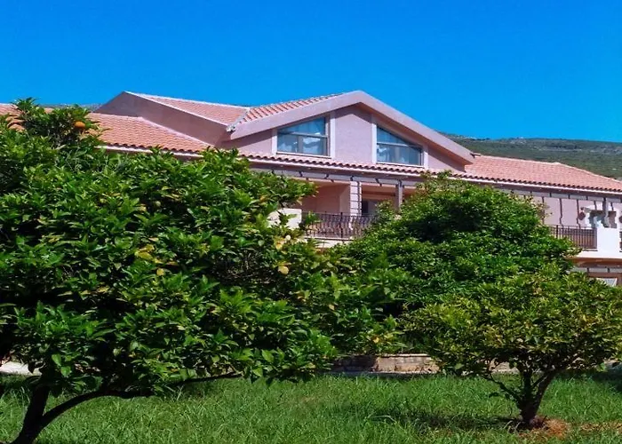 Efrosini Village 3*