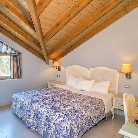 Hotel Efrosini Village