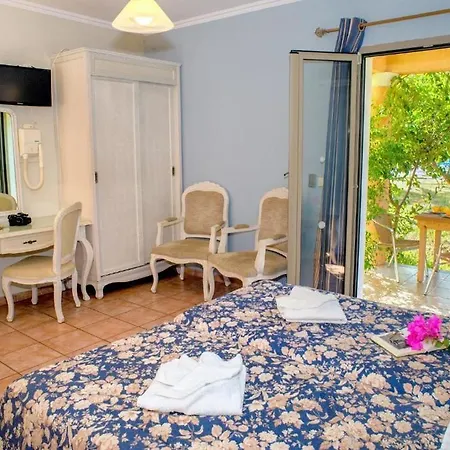 فندق Efrosini Village 3*