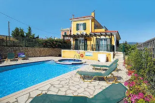 Efrosini Village فندق 3*