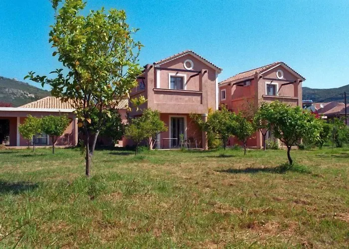 Отель Efrosini Village 3*