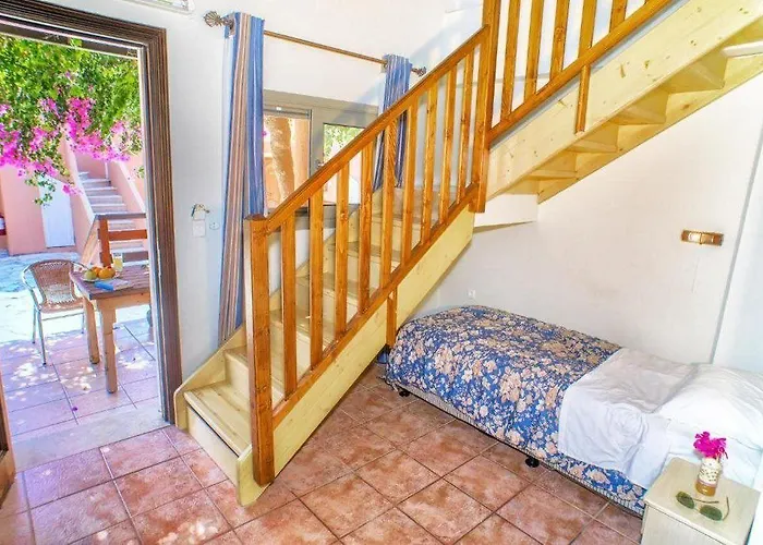 Efrosini Village Отель Кателиос